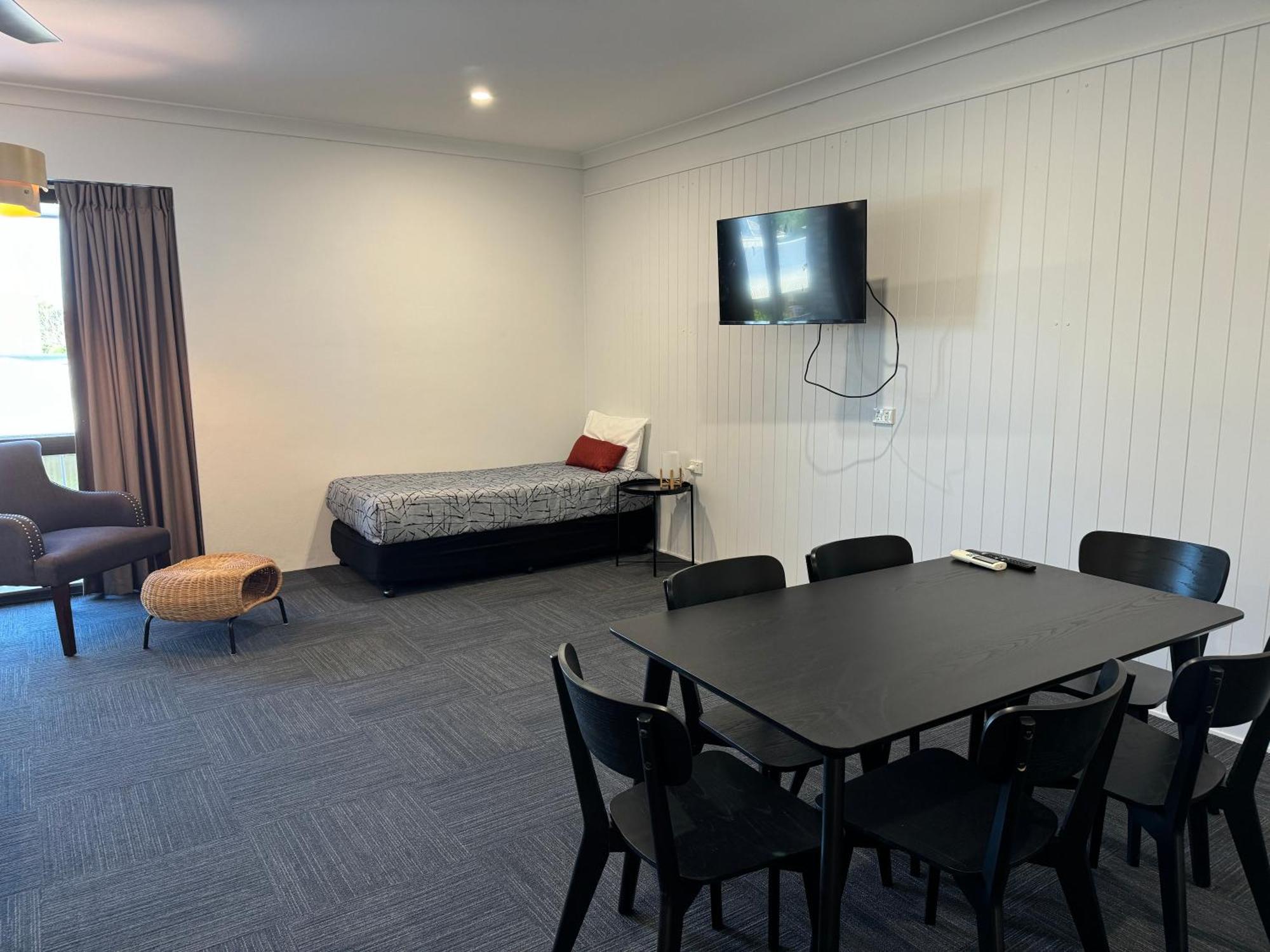 Longreach Motor Inn Buitenkant foto
