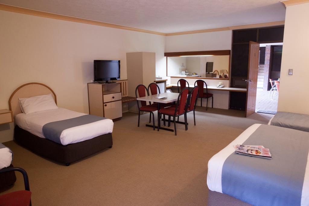 Longreach Motor Inn Buitenkant foto